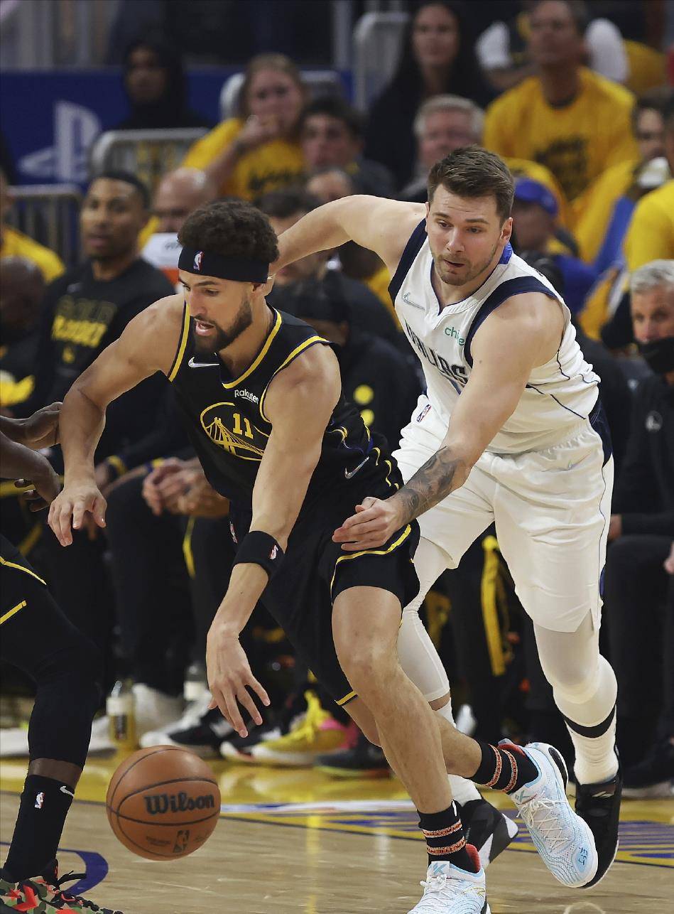 年终总决赛轻取戴维斯杯，蒂姆统治全场的简单介绍