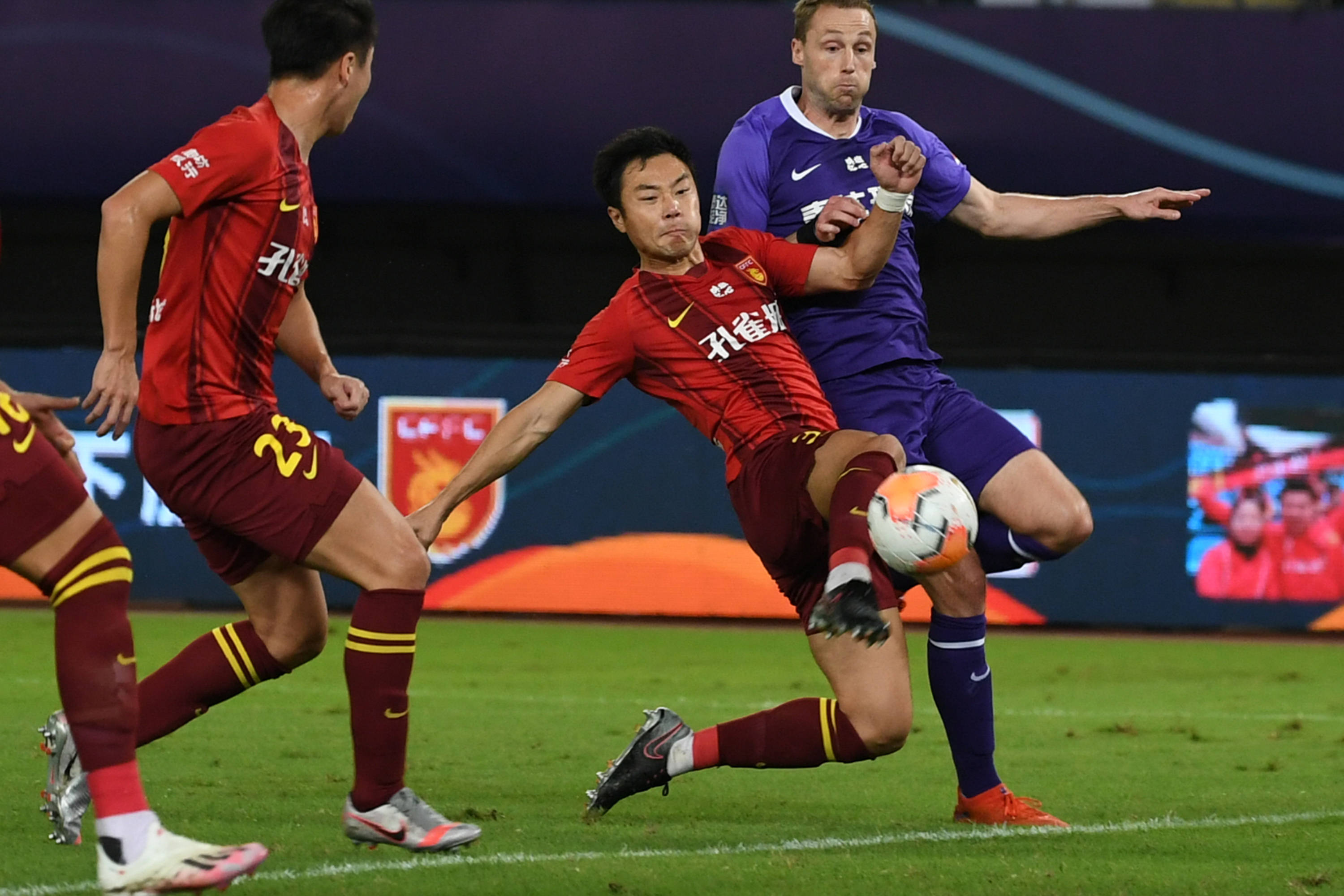 精彩绝伦！天津泰达逆转战胜对手的简单介绍