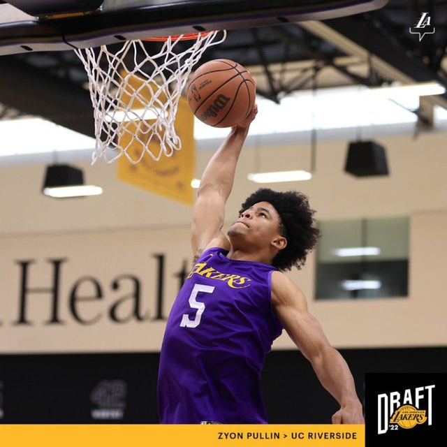 新秀发挥出色，获得主教练的肯定