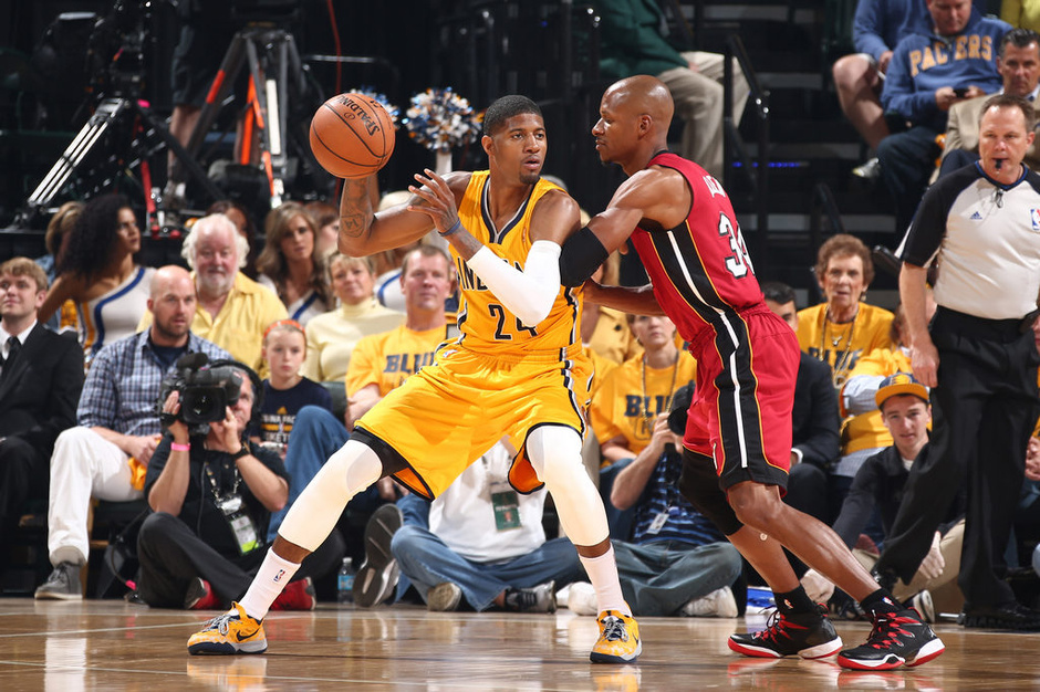 北京队完胜热火，乔治统治全场的简单介绍