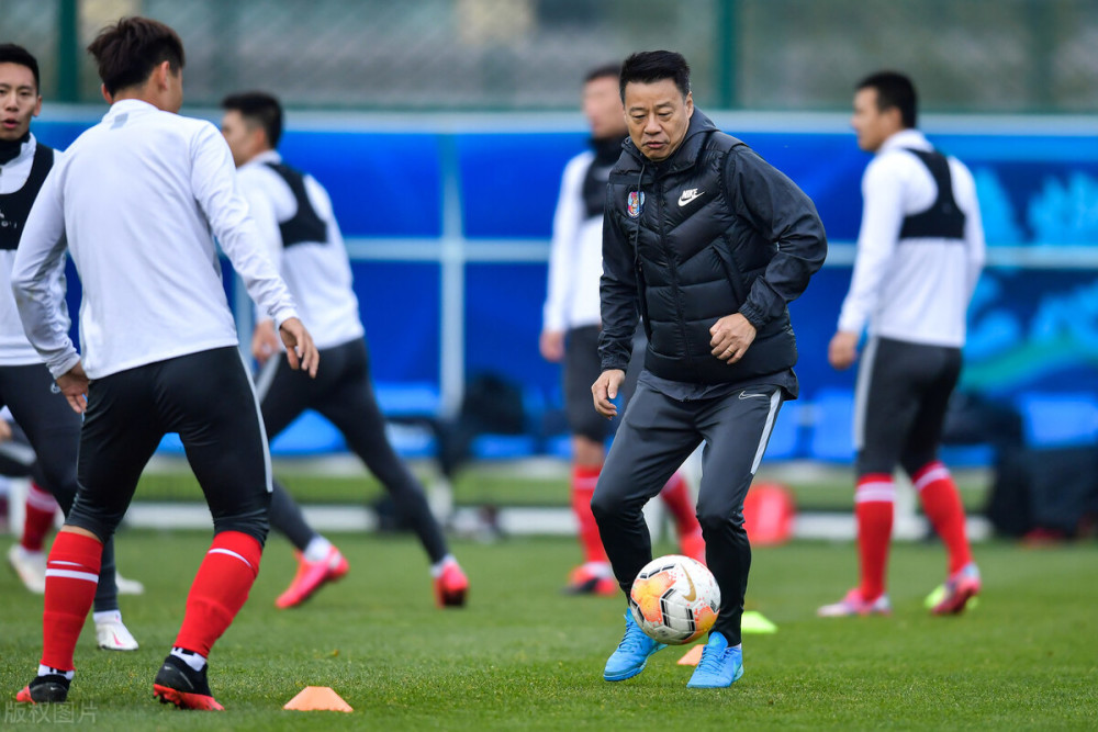 申花惊险战平黄海，保住前四位置的简单介绍