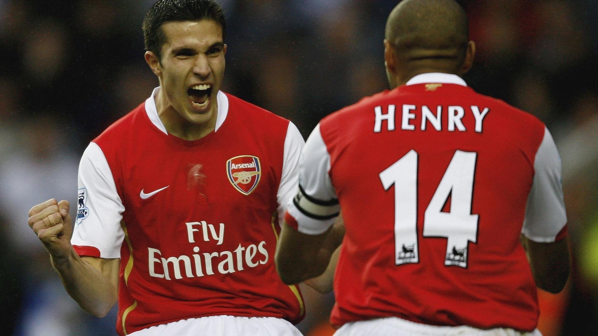 绿茵场上的意外风暴，伊朗击溃爱尔兰，奥纳纳压力下的爆发传奇