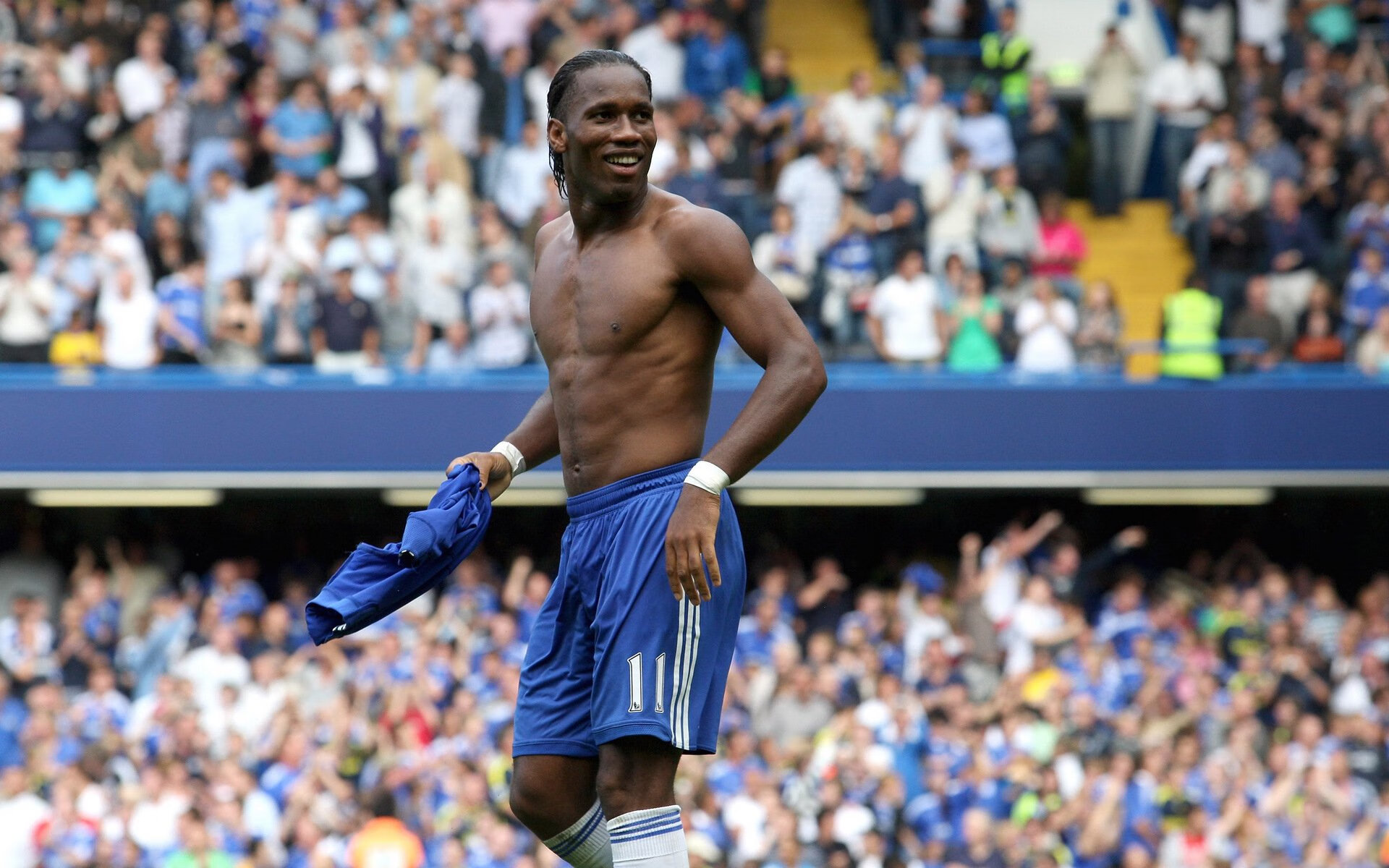 欧冠决赛之夜,卡马文加全程高能输出,定义中场新维度