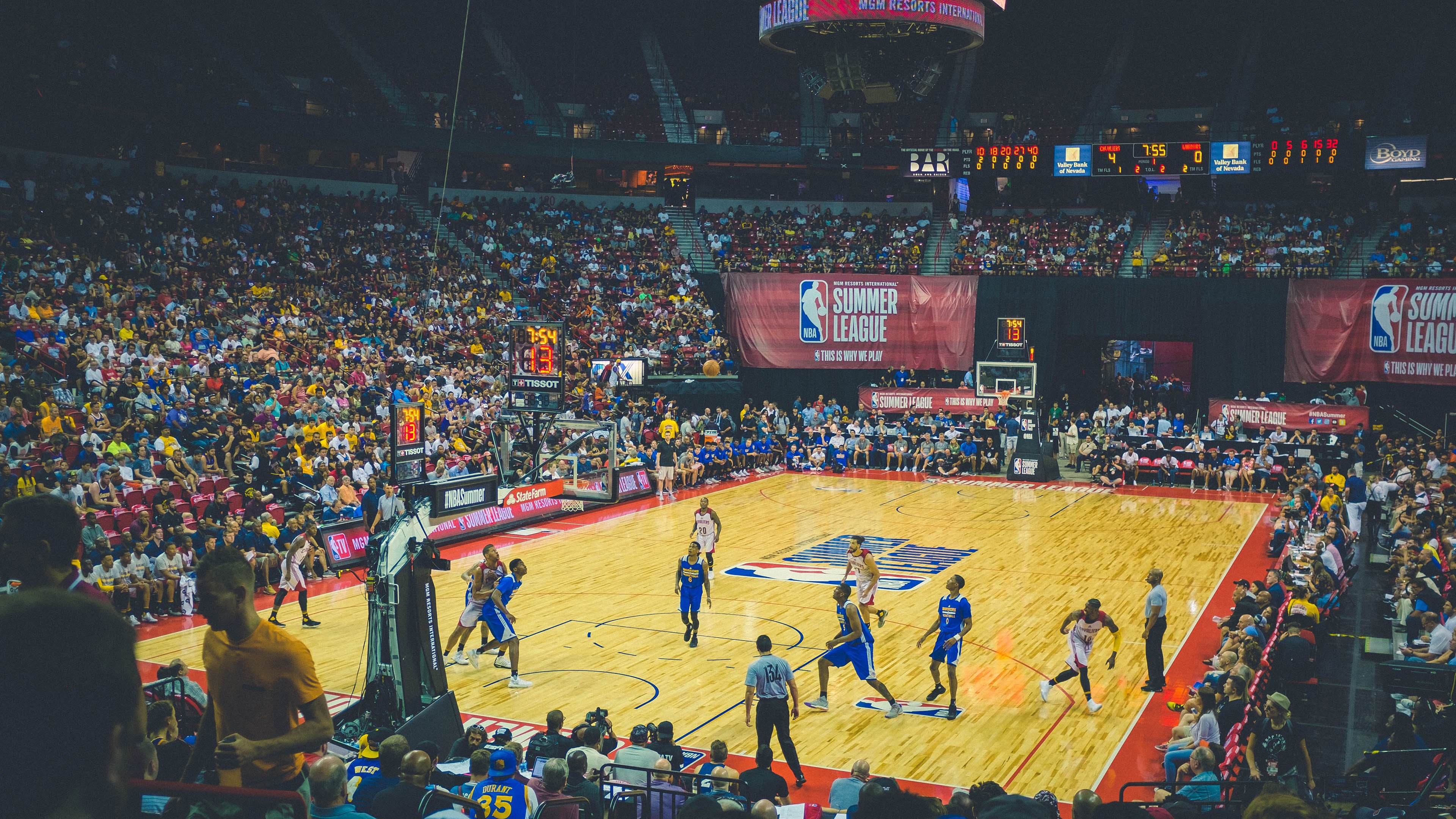 雄鹿对阵热火，哈利伯顿持续制造杀伤，改写东部格局的隐形引擎