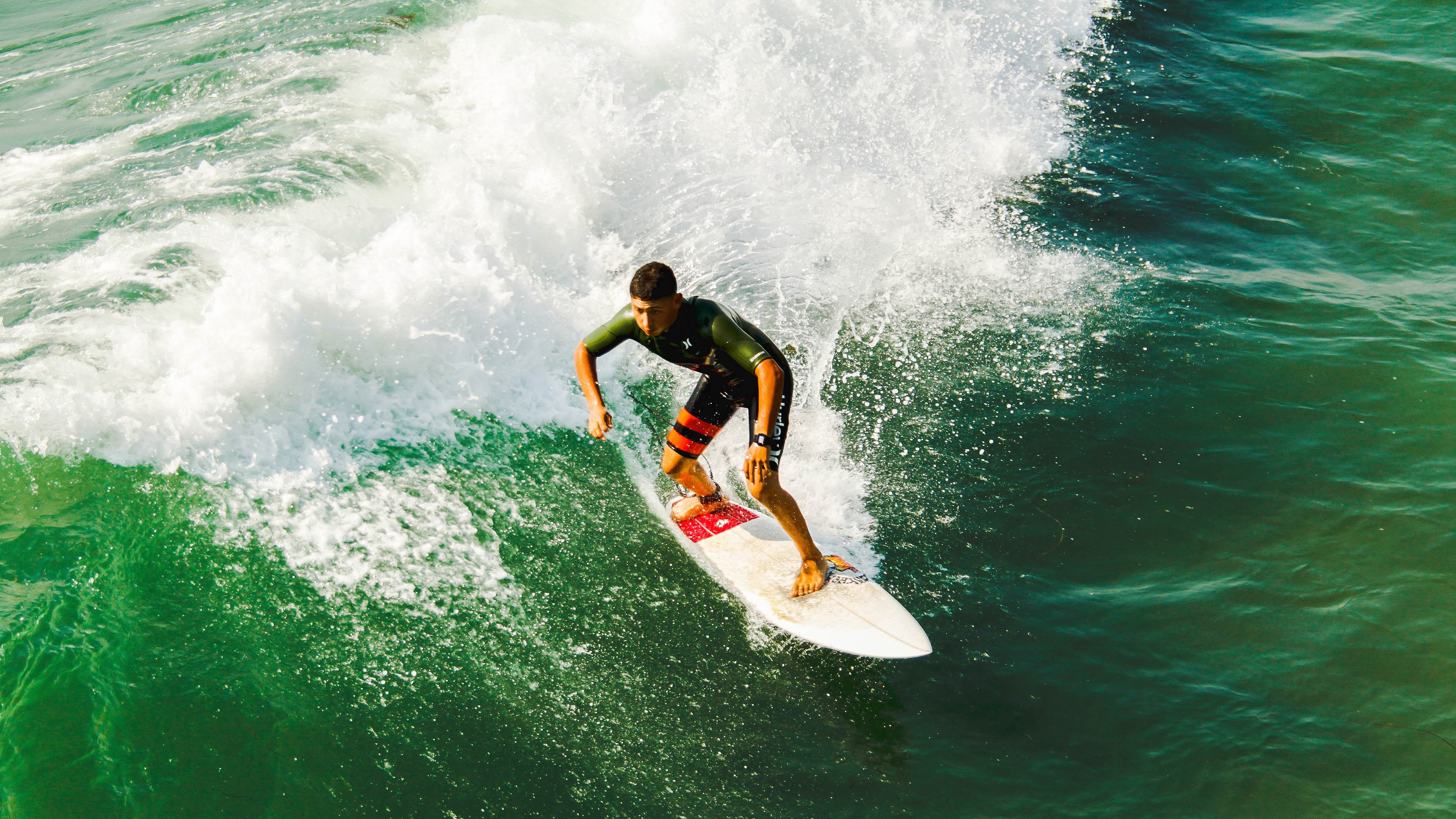 从草场到硬地，辛纳年终总决赛碾压式夺冠，刷新网坛认知边界