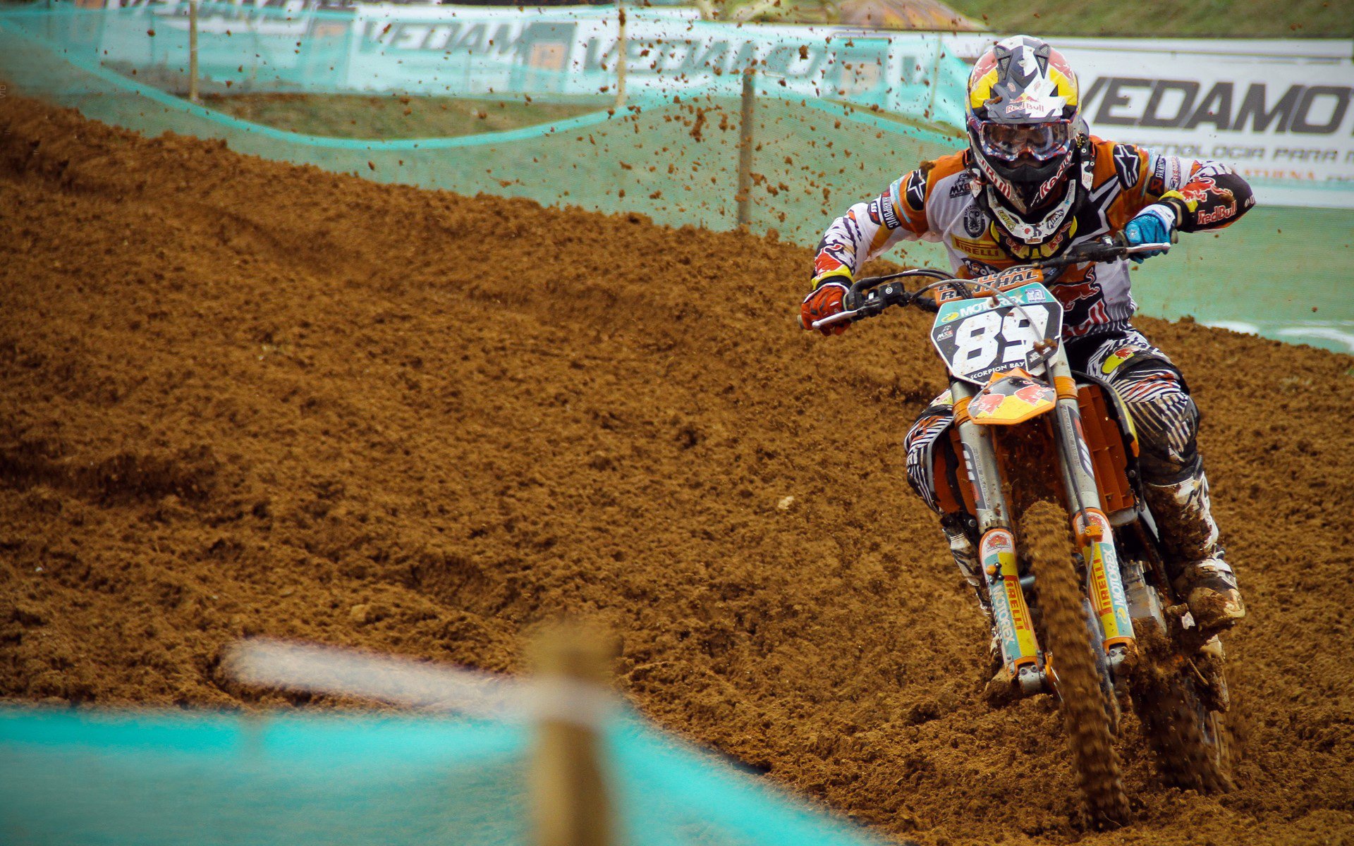 蒂亚戈导演法德对决，里昂战术完胜拜仁显唯一性