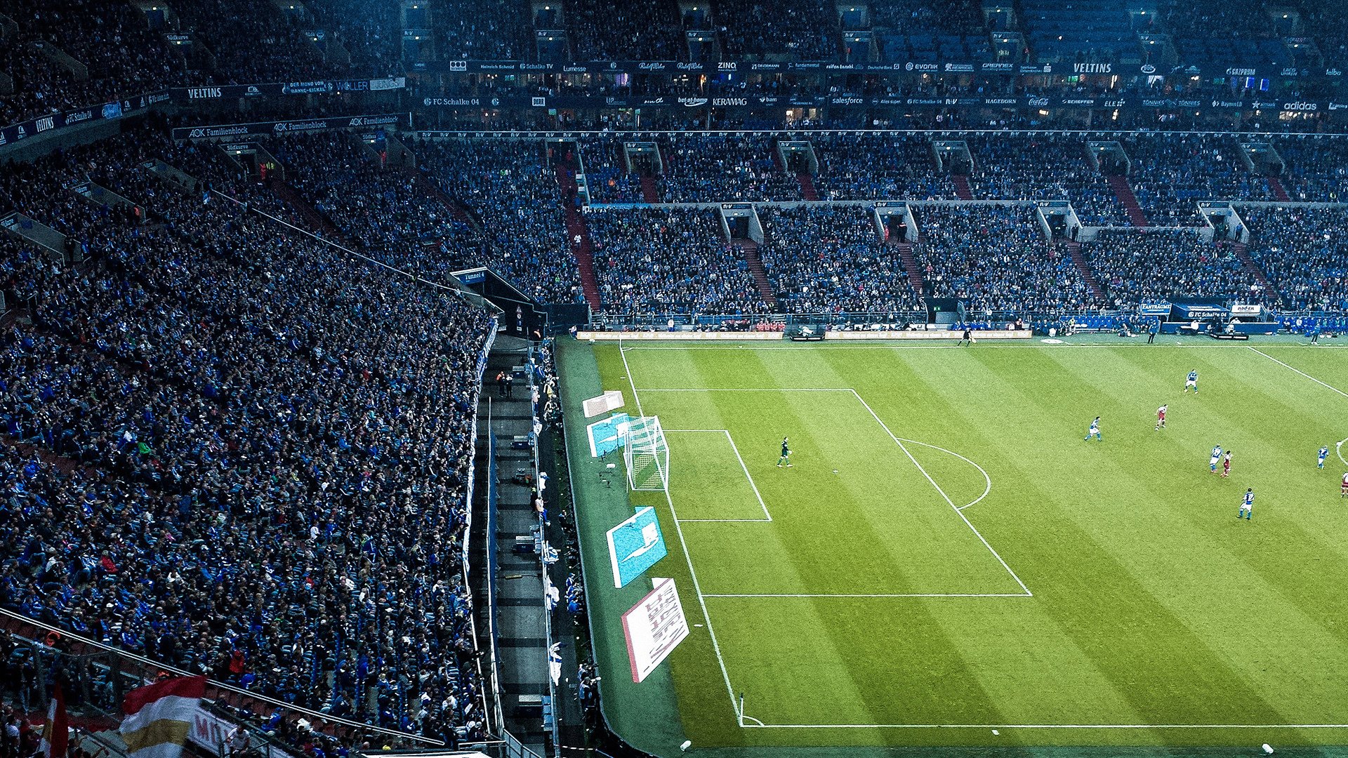 法国制霸南非,F1新赛季揭幕战,勒克莱尔与奥康的焦点对决